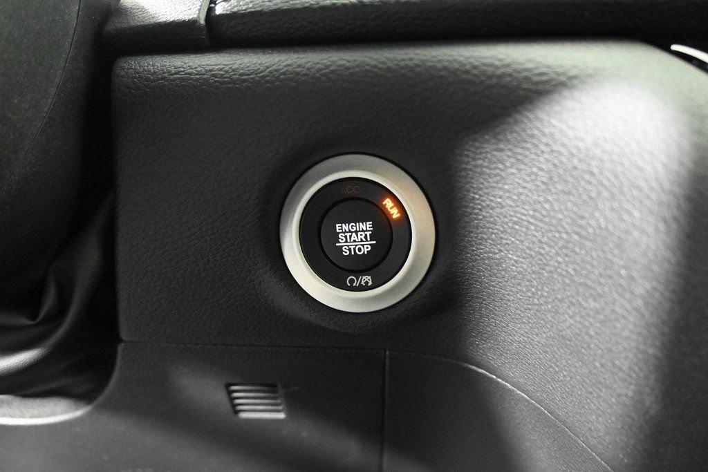 New 2026 Chrysler Pacifica Select image 32
