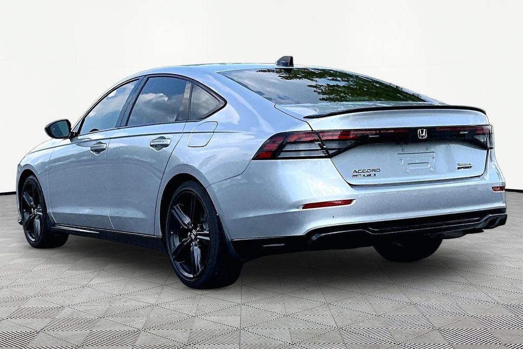Used 2025 Honda Accord Sport image 5