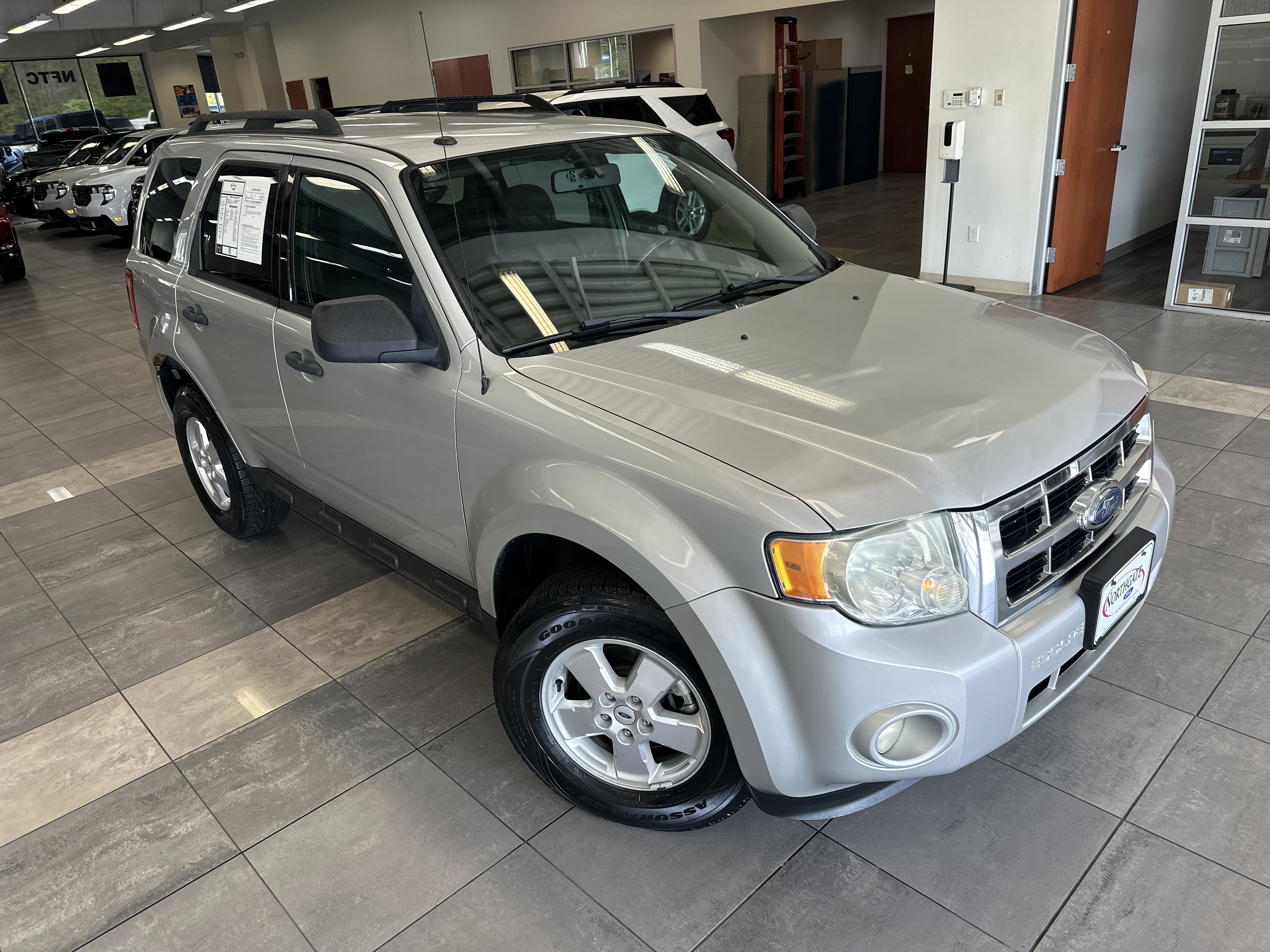 Used 2009 Ford Escape XLT FWD image 9