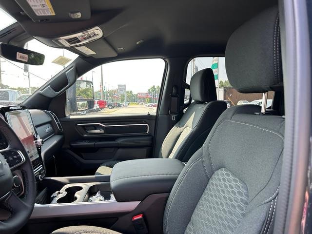 New 2026 RAM 1500 4x4 Crew Cab image 12