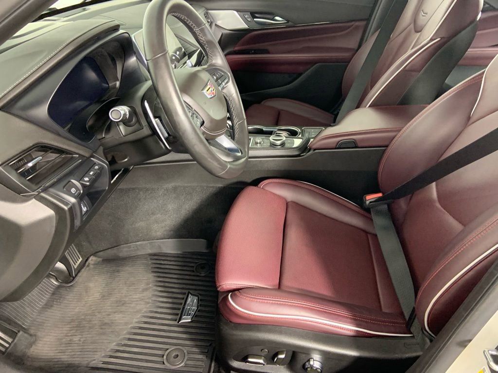 Used 2022 Cadillac CT4 V w/ Technology Package image 23