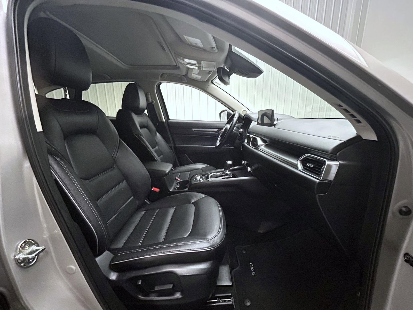Used 2025 MAZDA CX-5 AWD 2.5 S w/ Preferred Package image 15