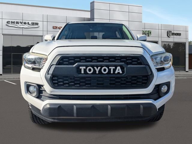 Used 2018 Toyota Tacoma SR5 image 10