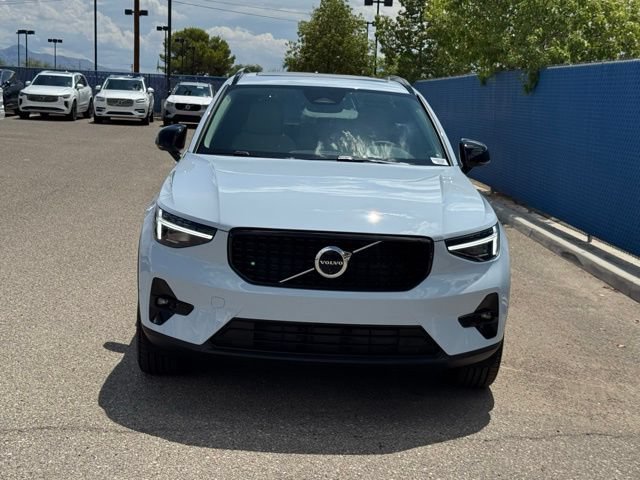 New 2026 Volvo XC40 B5 Plus w/ Protection Package Premier AWD/4WD image 2