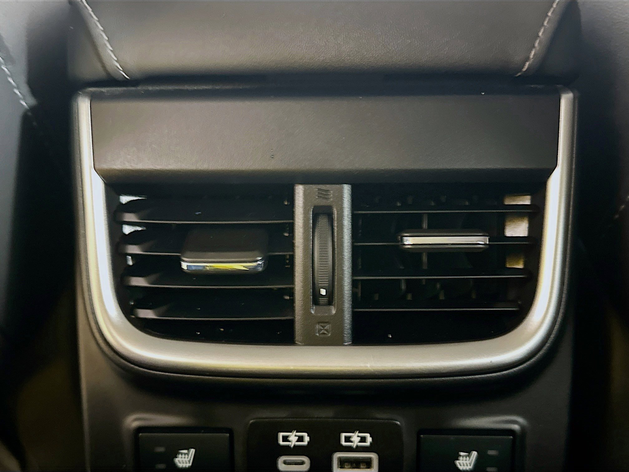 Used 2024 Subaru Outback Limited image 27