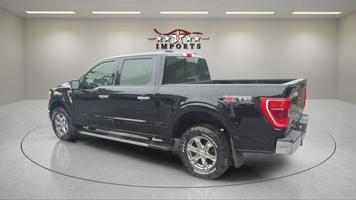 Used 2021 Ford F150 XLT w/ Equipment Group 302A High AWD/4WD image 3