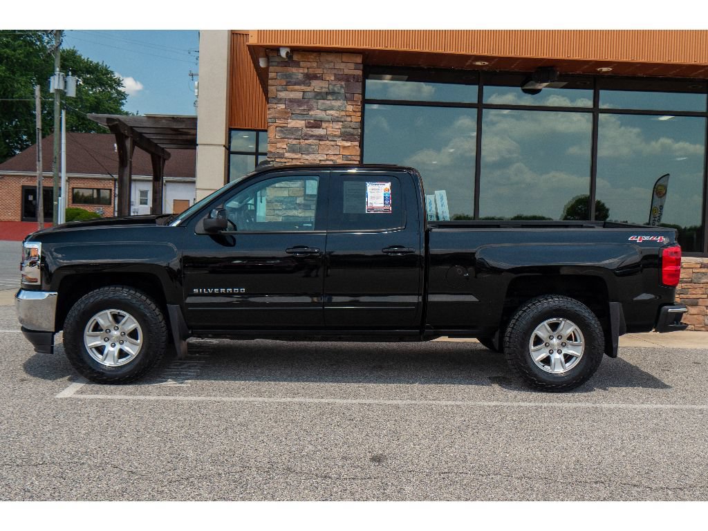Used 2016 Chevrolet Silverado 1500 LT w/ All Star Edition AWD/4WD image 6