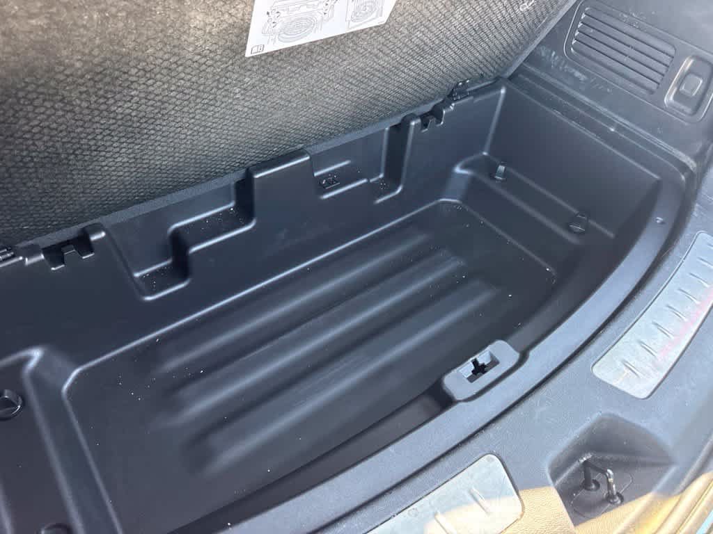 Used 2023 Buick Enclave Essence w/ Experience Buick Package FWD image 12