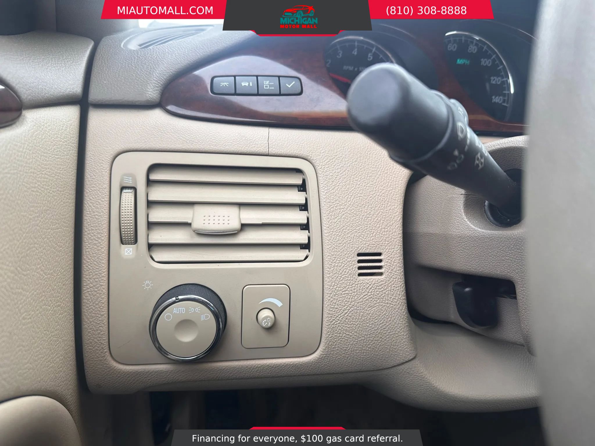 Used 2006 Buick Lucerne CX image 13