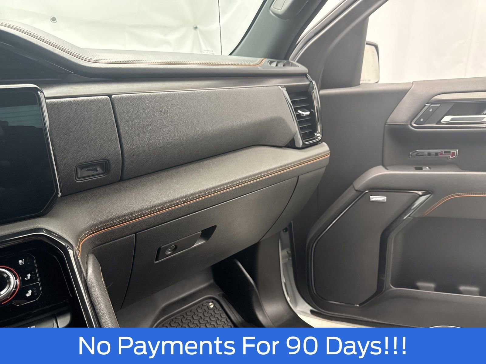 Used 2022 GMC Sierra 1500 AT4 w/ Technology Package AWD/4WD image 27