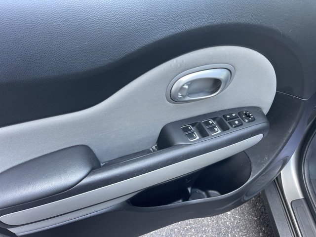 Used 2019 Kia Soul + image 15