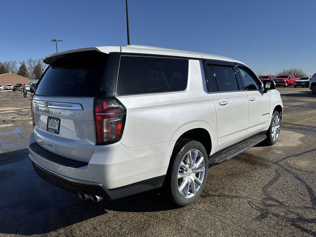 Certified 2023 Chevrolet Suburban High Country image 5