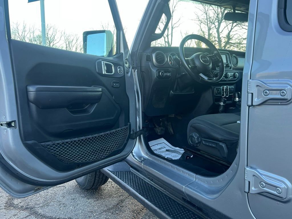 Used 2018 Jeep Wrangler Unlimited Sport S AWD/4WD image 37
