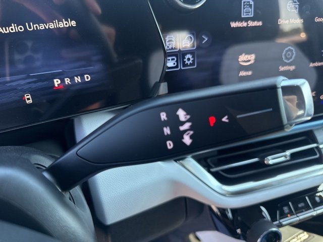 New 2025 Chevrolet Equinox EV LT w/ Convenience Package II image 19