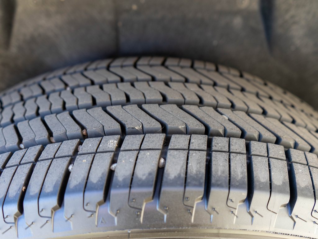 New 2026 GMC Sierra EV Elevation w/ LPO, Elevation Dark Package image 32