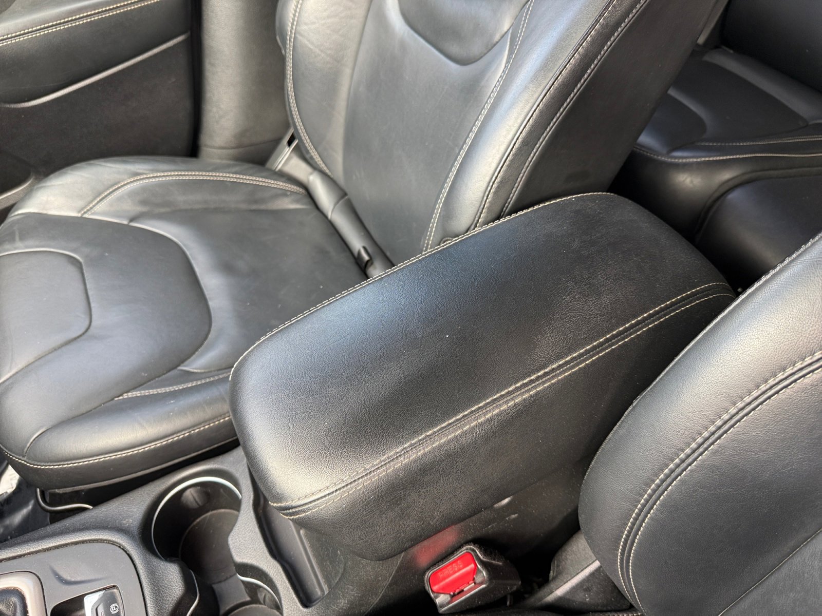 Used 2014 Jeep Cherokee Limited image 14