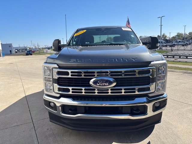 Certified 2025 Ford F250 XLT AWD/4WD image 5