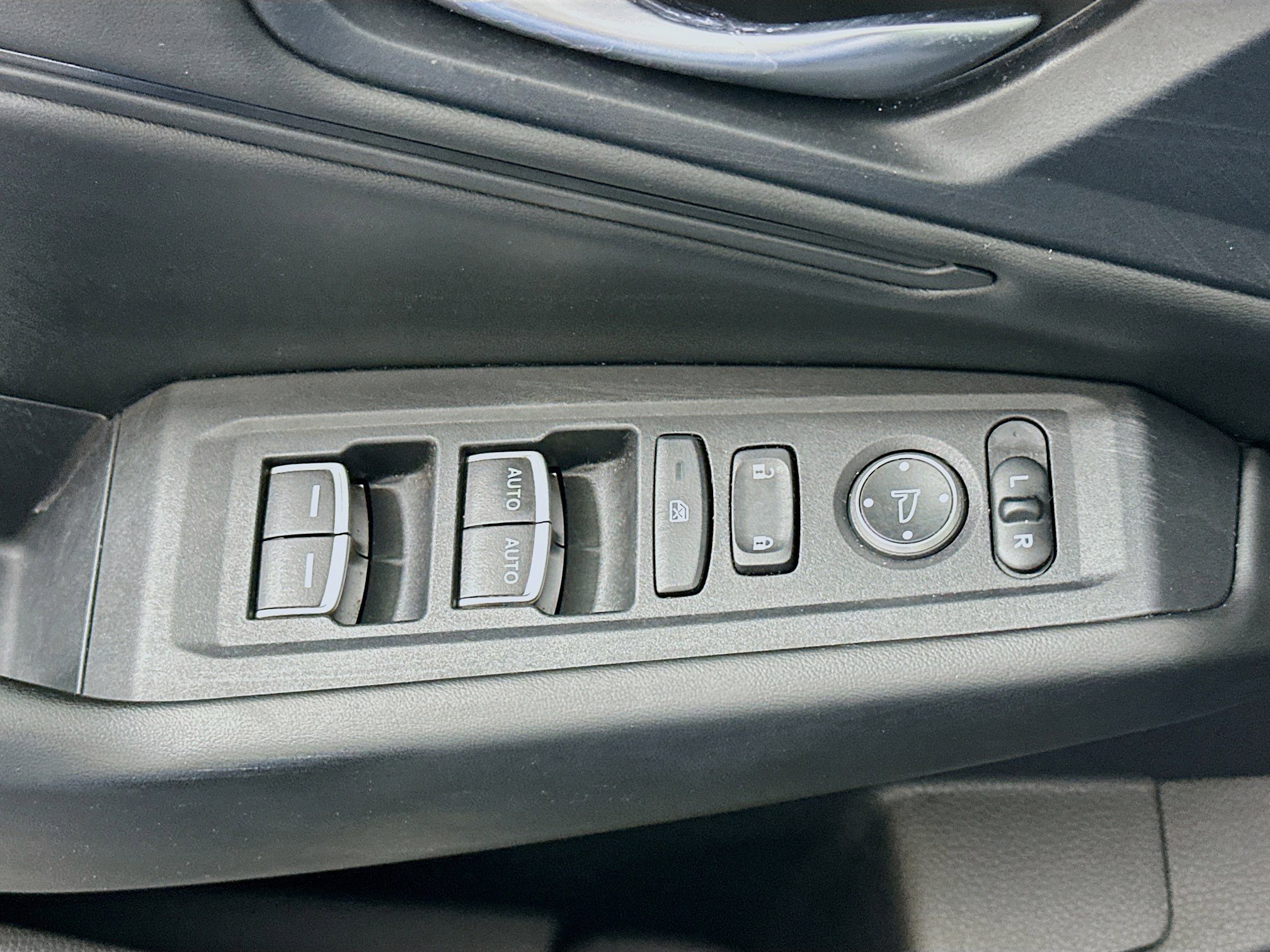 Used 2023 Honda Accord EX image 15