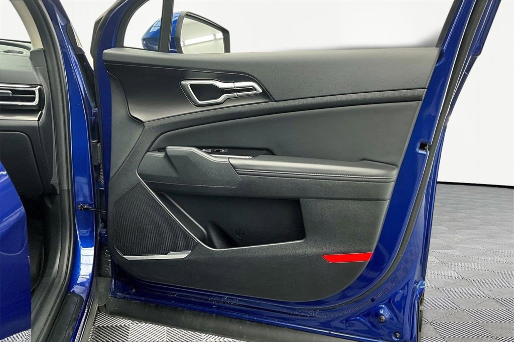 Used 2024 Kia Sportage EX image 24