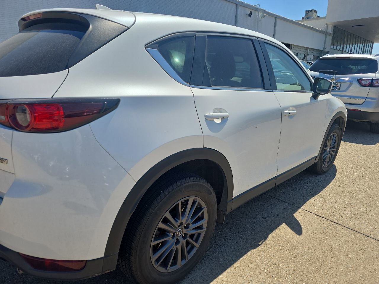Used 2019 MAZDA CX-5 Touring FWD image 4