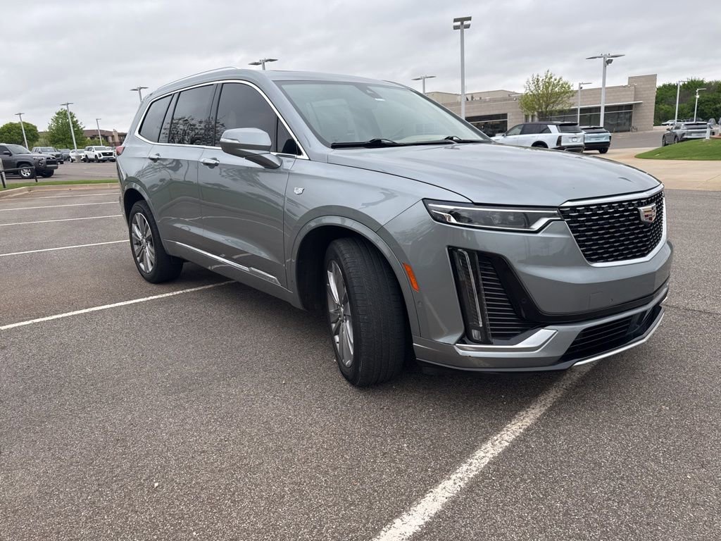 Used 2023 Cadillac XT6 Premium Luxury w/ Platinum Package image 3