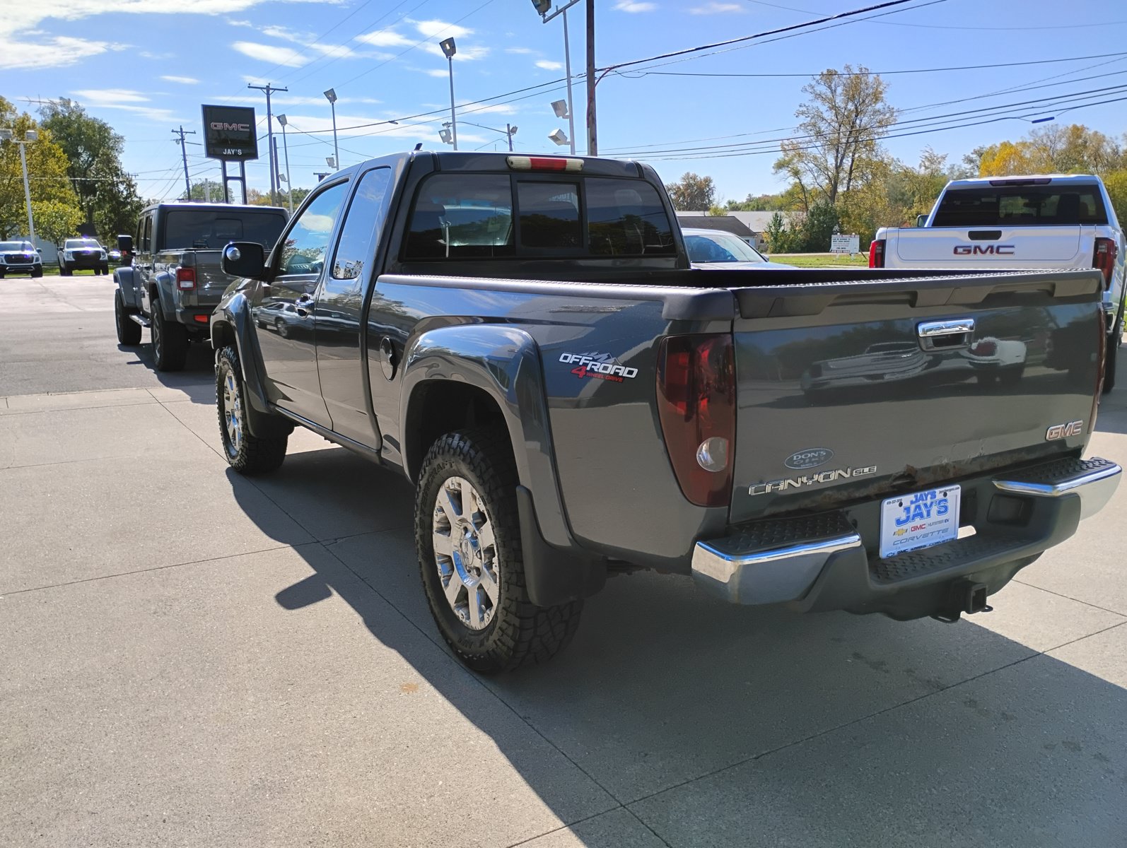 Used 2012 GMC Canyon SLE AWD/4WD image 9