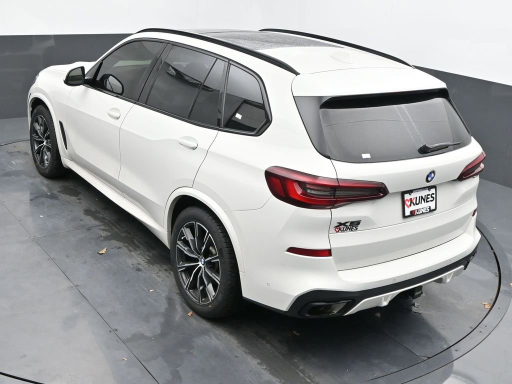 Used 2023 BMW X5 xDrive40i w/ Executive Package image 43