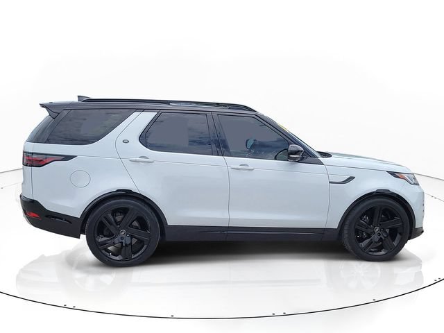 Used 2023 Land Rover Discovery Metropolitan Edition AWD/4WD image 4