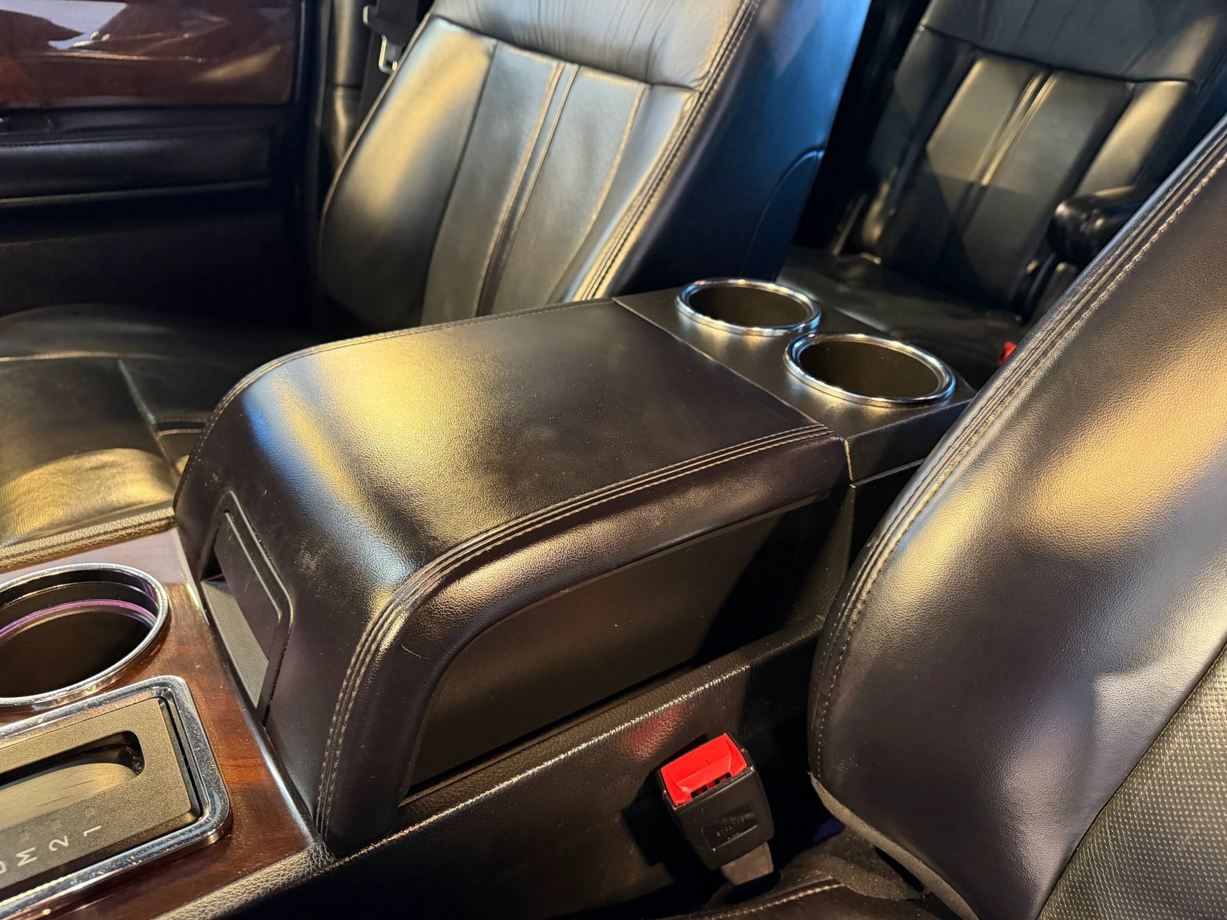 Used 2017 Lincoln Navigator L Select image 21