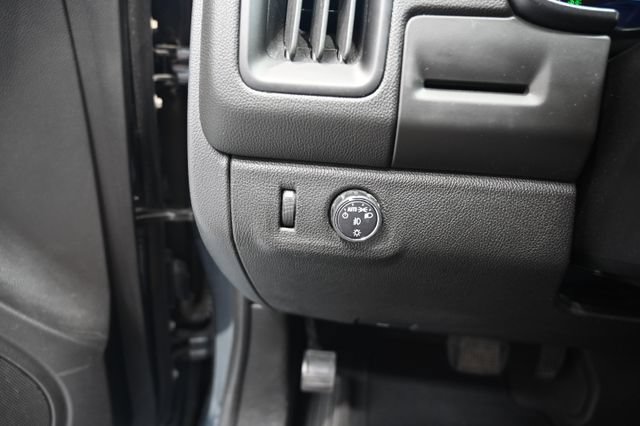Used 2019 Chevrolet Colorado LT w/ LT Convenience Package RWD image 25