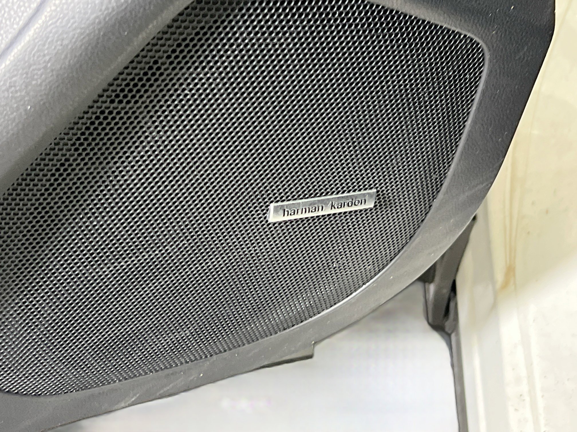 Used 2022 Subaru Ascent Limited w/ Technology Package image 18