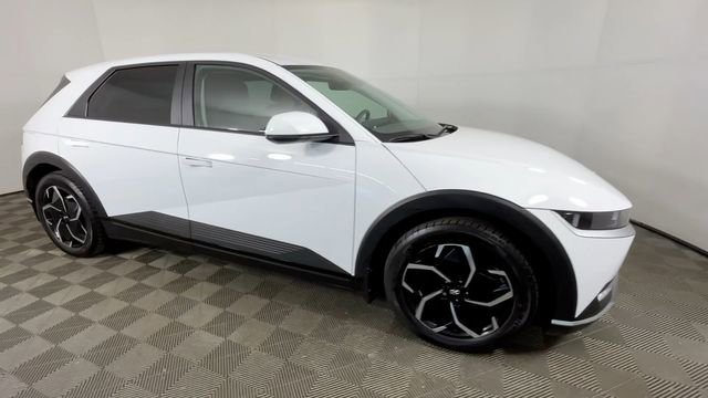 Used 2024 Hyundai Ioniq 5 SEL AWD/4WD image 2