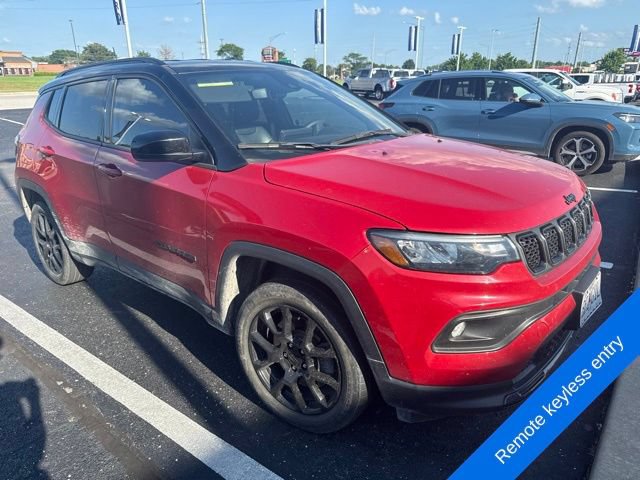Used 2023 Jeep Compass Latitude AWD/4WD image 7