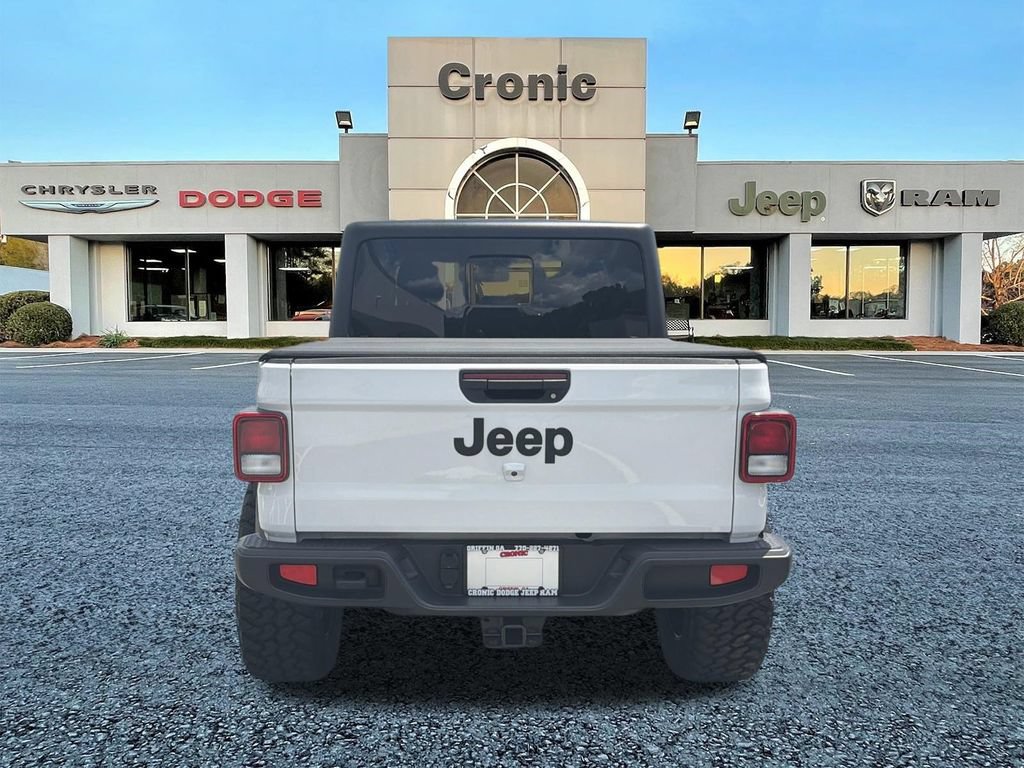 Used 2024 Jeep Gladiator Sport AWD/4WD image 4