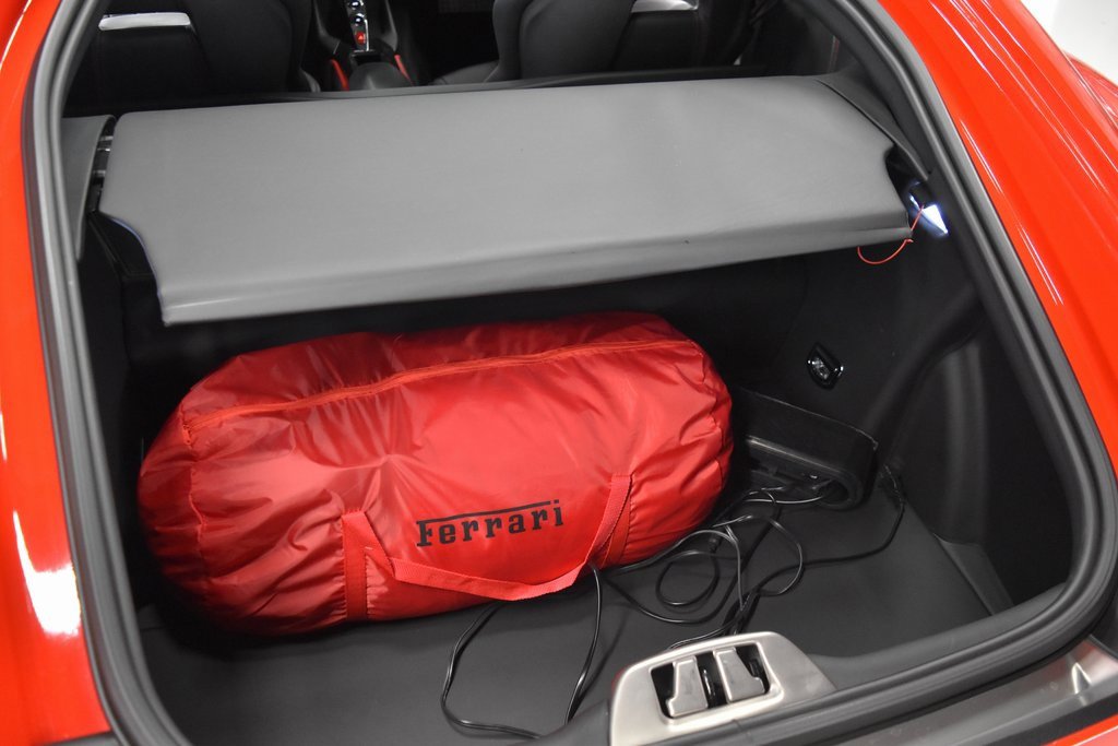 Used 2020 Ferrari 812 Superfast image 19