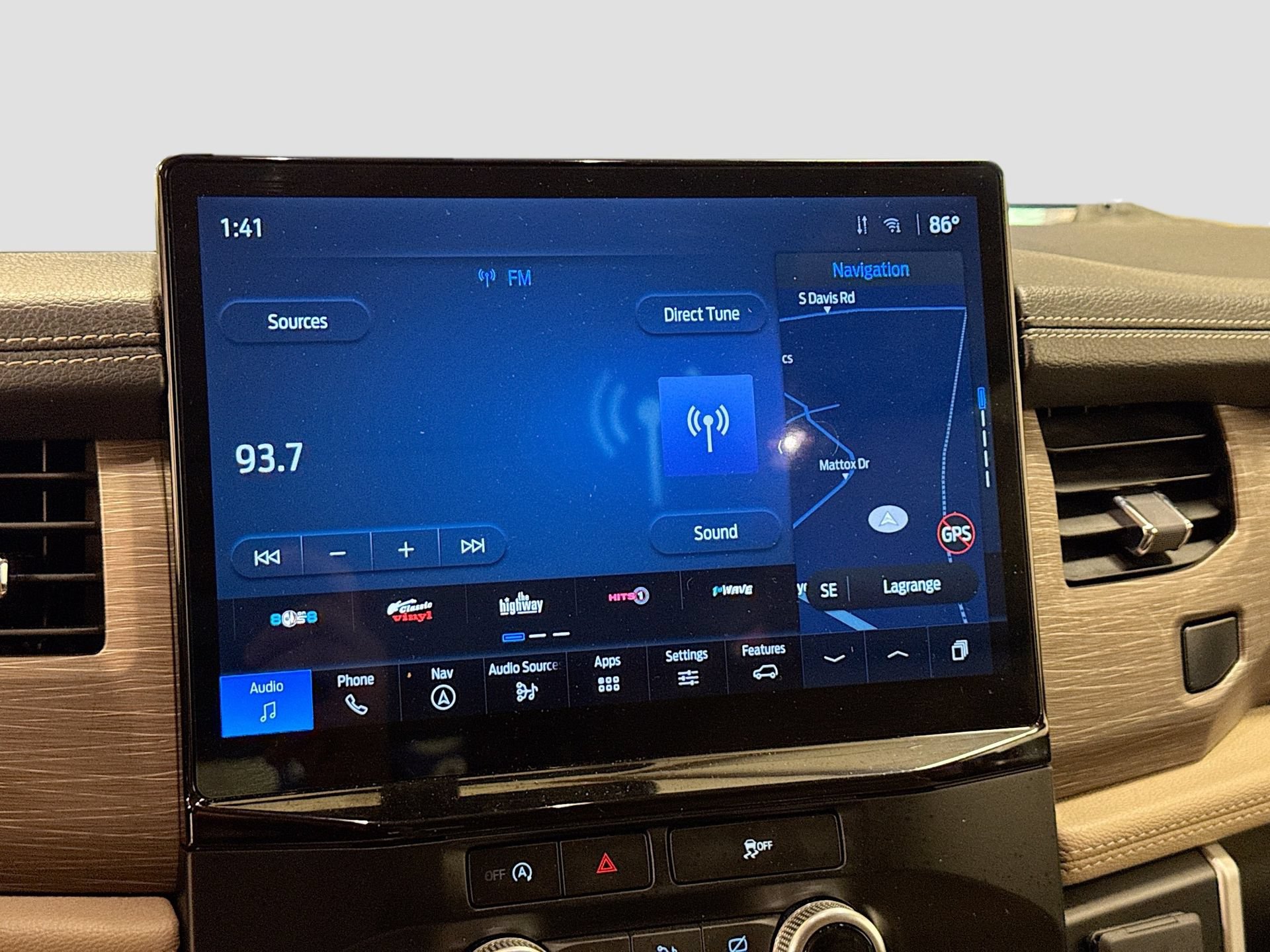 Used 2024 Ford Expedition Max Limited AWD/4WD image 15