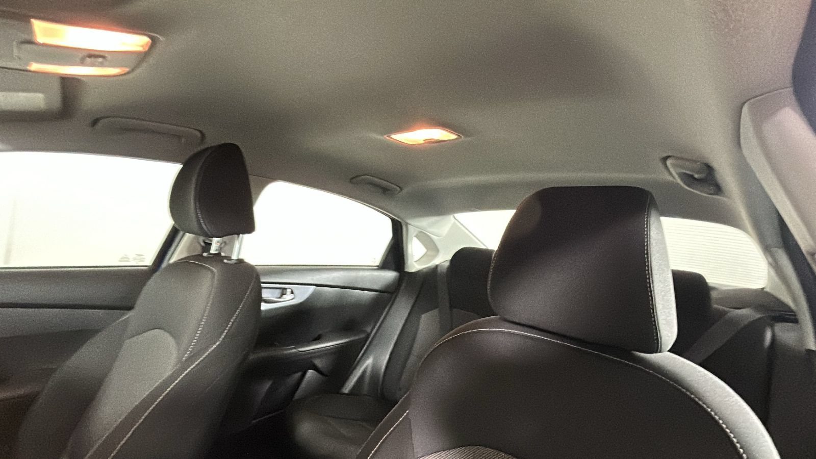 Used 2022 Kia Forte LXS FWD image 15