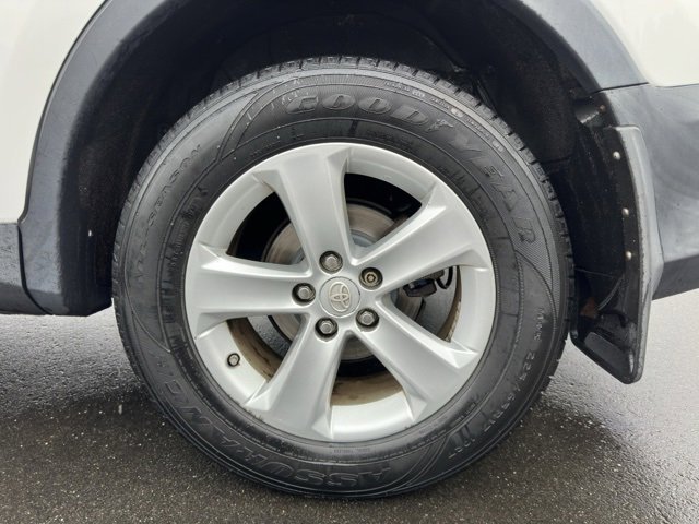 Used 2014 Toyota RAV4 XLE image 27