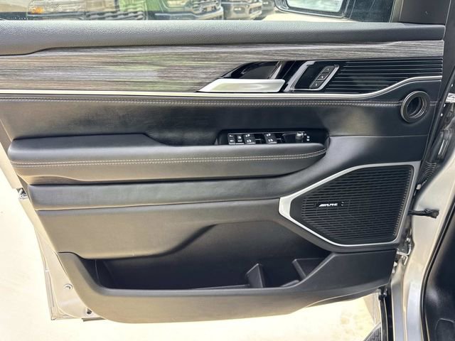 Used 2024 Jeep Wagoneer L Series II w/ Flexible Seating Group image 23