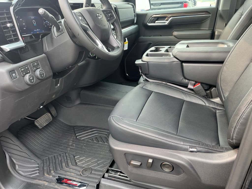 New 2026 Chevrolet Silverado 1500 LT Trail Boss w/ Protection Package AWD/4WD image 10