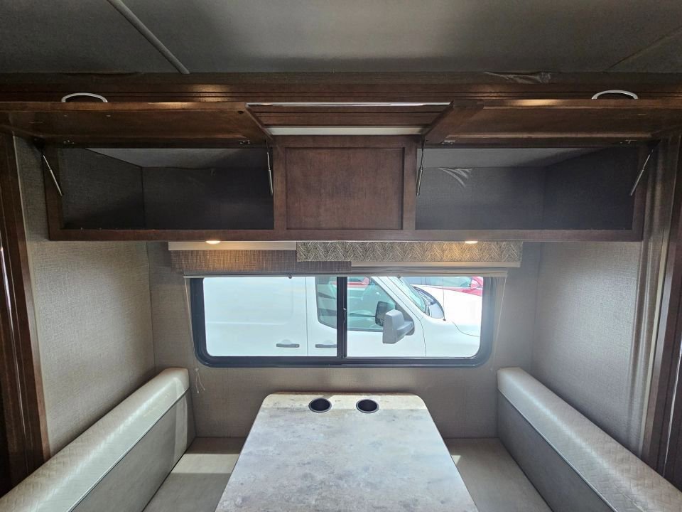 Used 2018 Ford E-450 and Econoline 450 Super Duty w/ Motorhome Prep Package RWD image 20