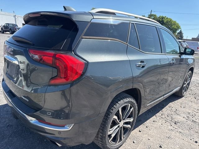Used 2019 GMC Terrain Denali w/ Comfort Package AWD/4WD image 6