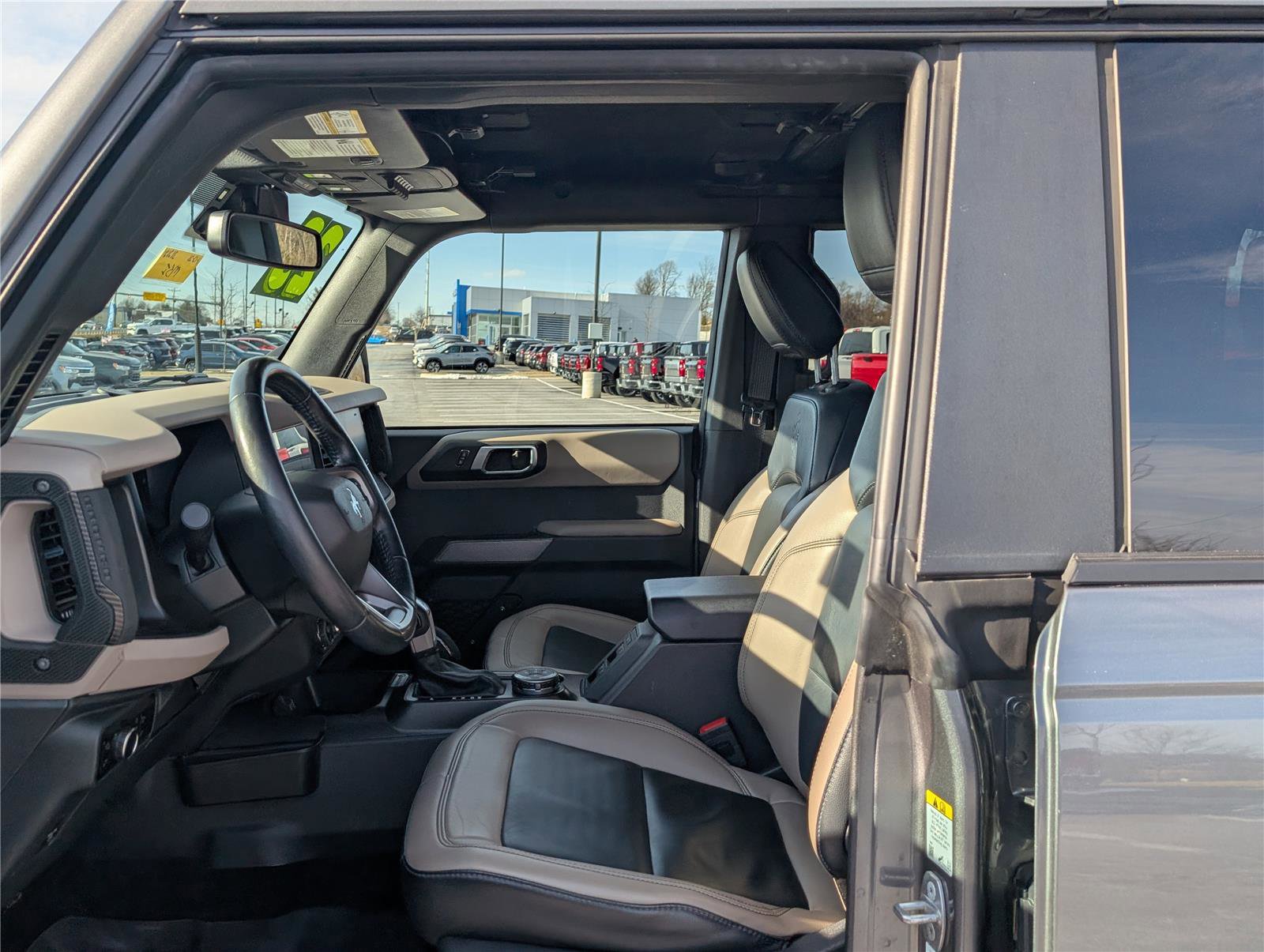 Used 2023 Ford Bronco Wildtrak image 14