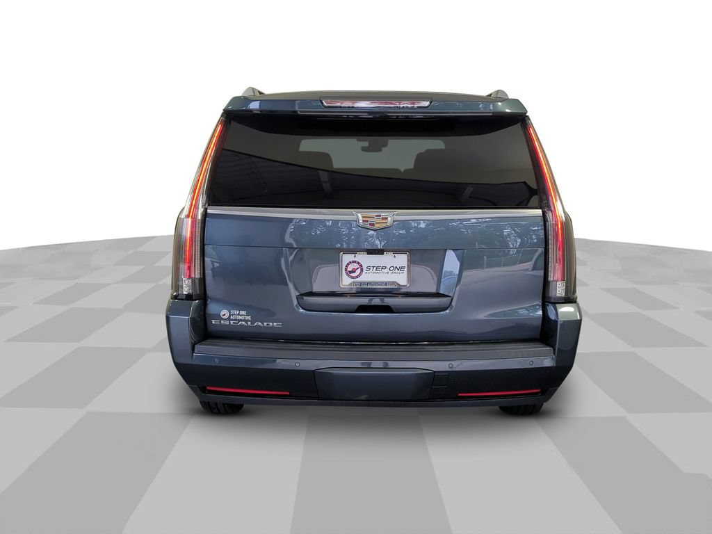 Used 2020 Cadillac Escalade ESV Premium Luxury RWD image 5