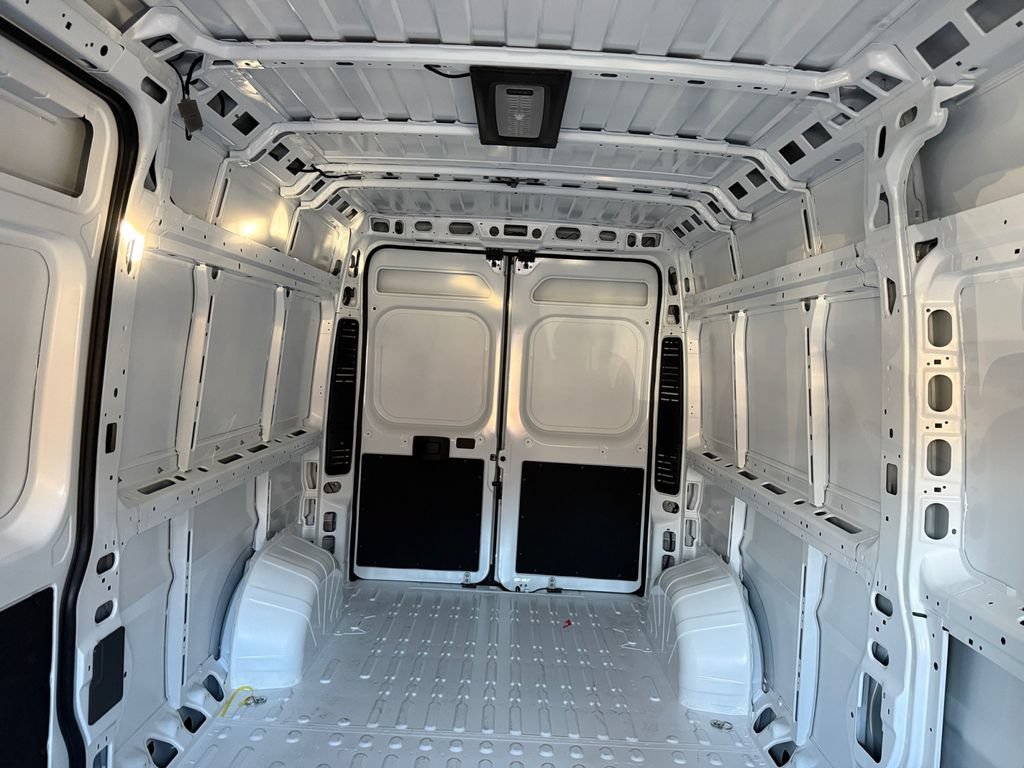 New 2026 RAM ProMaster 3500 w/ Premium Convenience Group FWD image 14