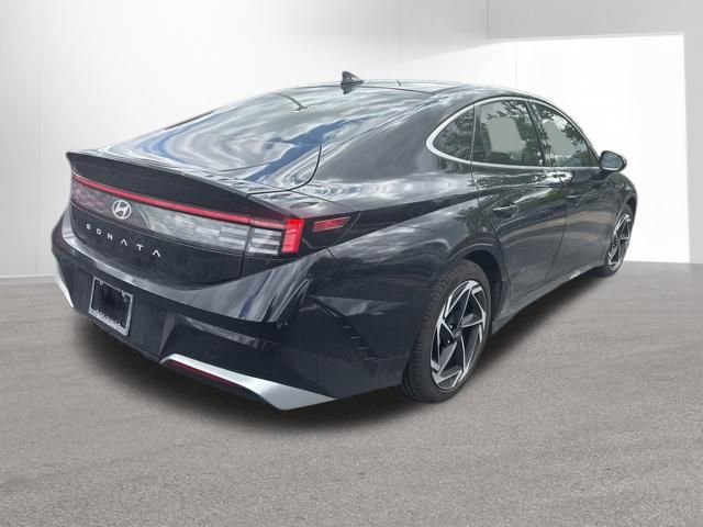 Used 2026 Hyundai Sonata SEL FWD image 4