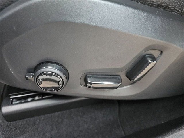 Used 2020 Volvo XC60 T5 Inscription w/ Protection Package Premier image 17