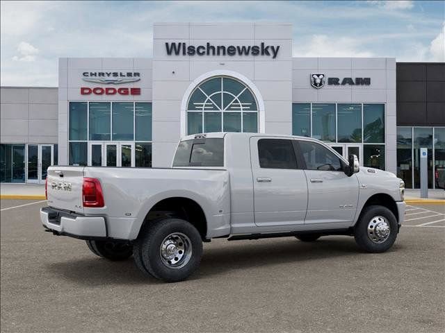 New 2026 RAM 3500 Laramie AWD/4WD image 4