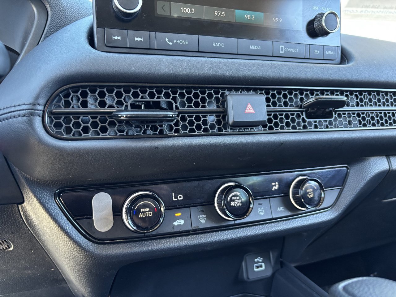 Used 2025 Honda HR-V LX image 22