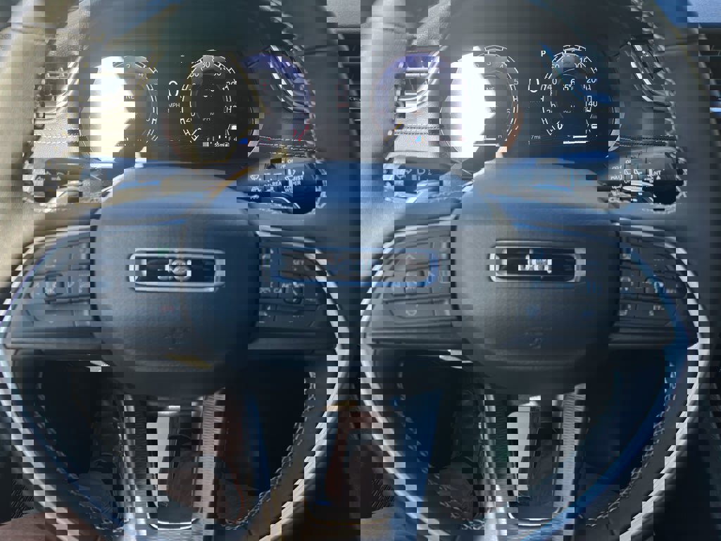 New 2025 Jeep Grand Cherokee Laredo X w/ Luxury Tech Group I image 12